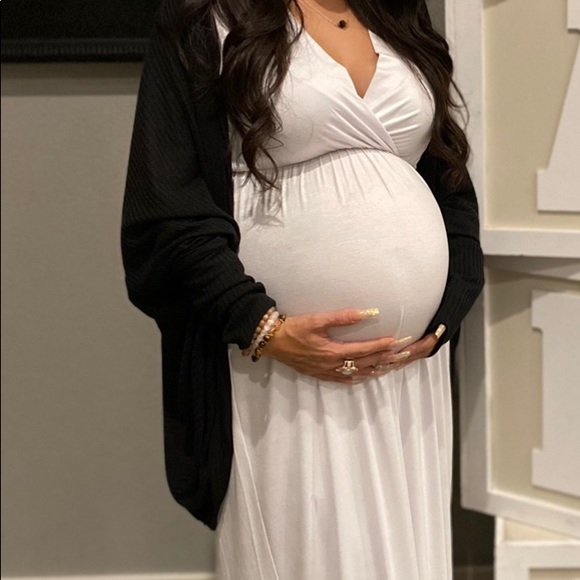 White long maternity dress - Picture 2 of 3